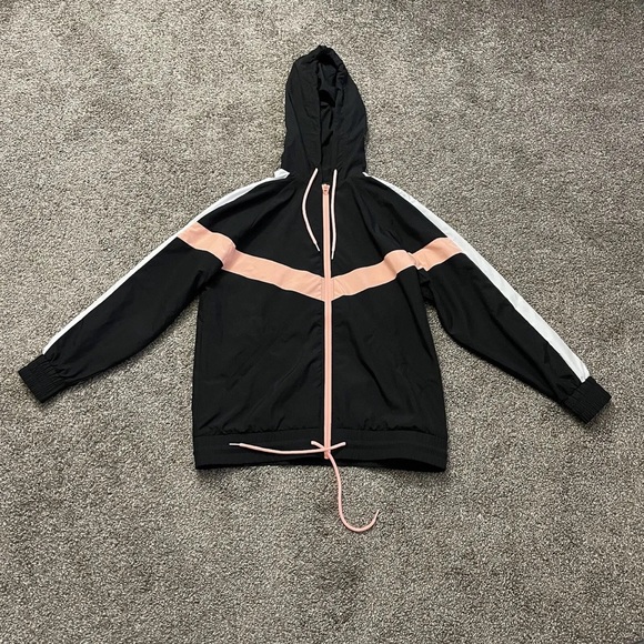 Limited Edition Sarah’s Day x WFA Premium Windbreaker - Picture 2 of 5